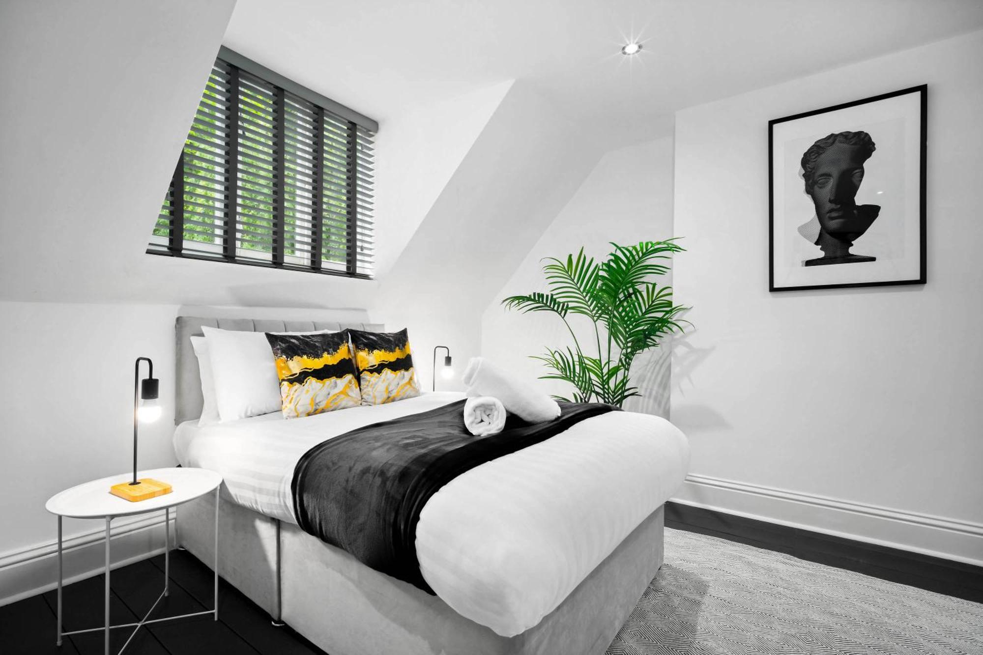 Stylish Apartment - Parking - Outdoor Terrace - Wolverhampton - Netlix - Wifi - 9Bpc Zewnętrze zdjęcie